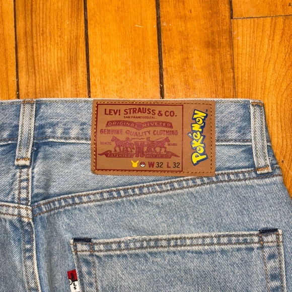 Levi’s 551 x Pokemon jeans - Picture 4 of 4